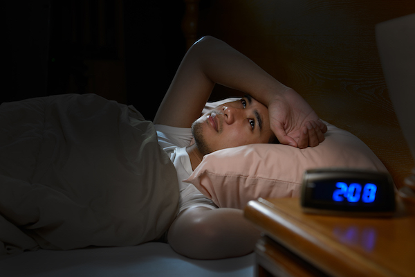 Was tun bei Durchschlafstörungen? Hausmittel & Selbsthilfen